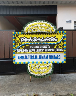Papan Bunga Duka di Tegalpanggung