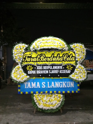 Papan Bunga Duka di Tegalpanggung